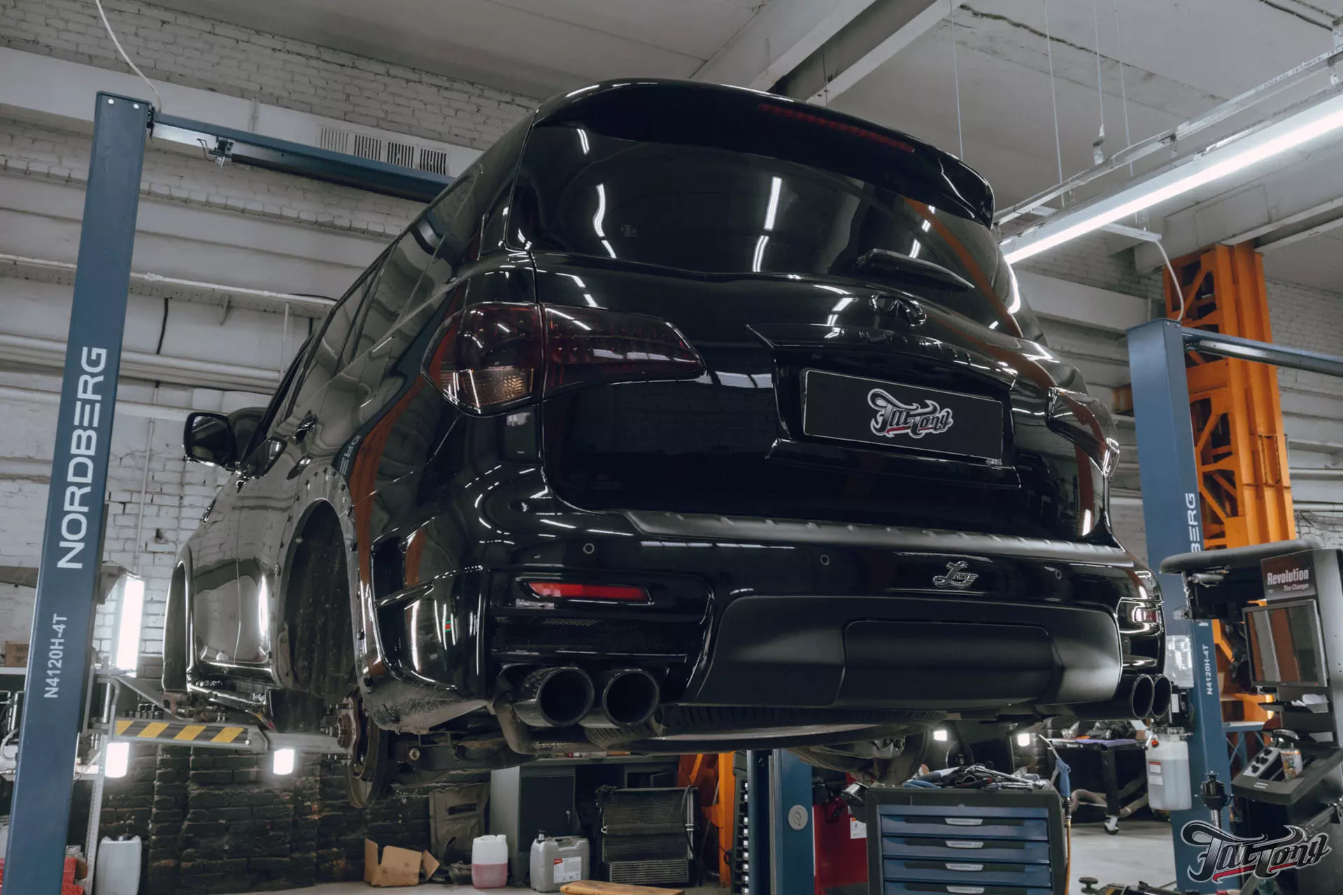 Infiniti QX80. Техническое обслуживание